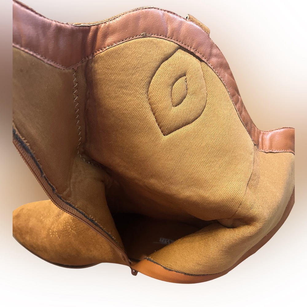 Faux Suede Tan/Brown Embroidered Boots with wooden heel & brass button details - Picture 7 of 8